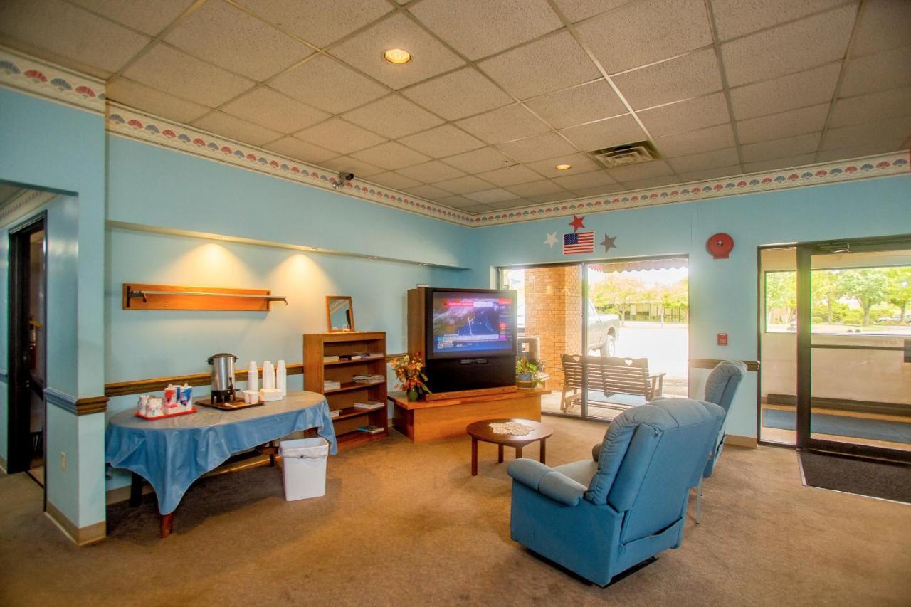 Lafayette Inn Moundsville Eksteriør bilde