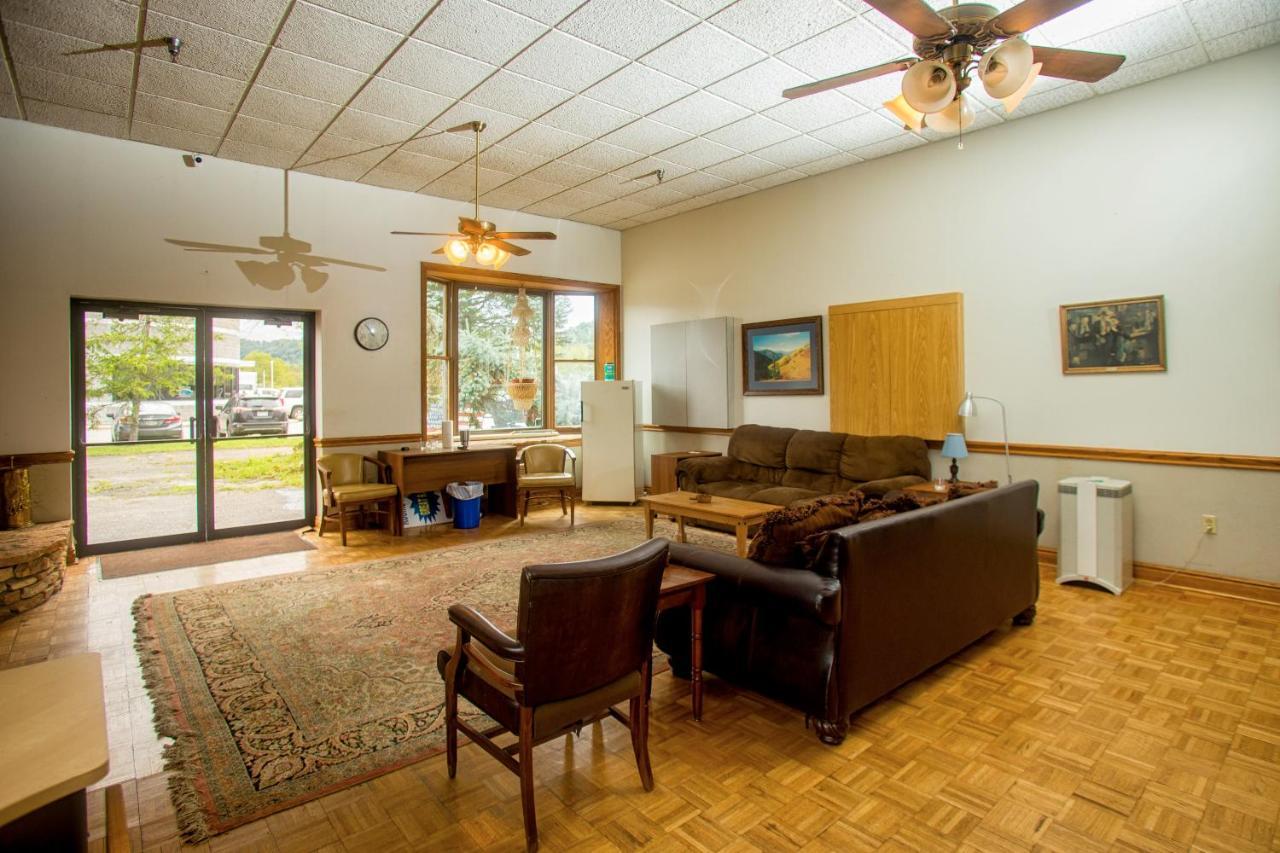 Lafayette Inn Moundsville Eksteriør bilde